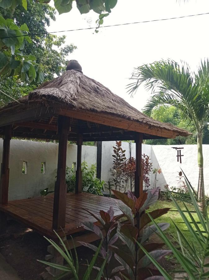 Follow The Rabbit Bungalow Gili Air Buitenkant foto