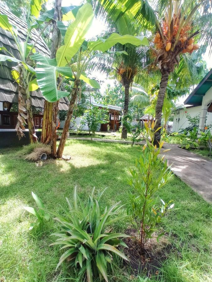 Follow The Rabbit Bungalow Gili Air Buitenkant foto